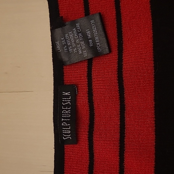 LIKE NEW Y2K Sculpture Silk Red and Black Striped V-neck Sweater - Picture 3 of 11